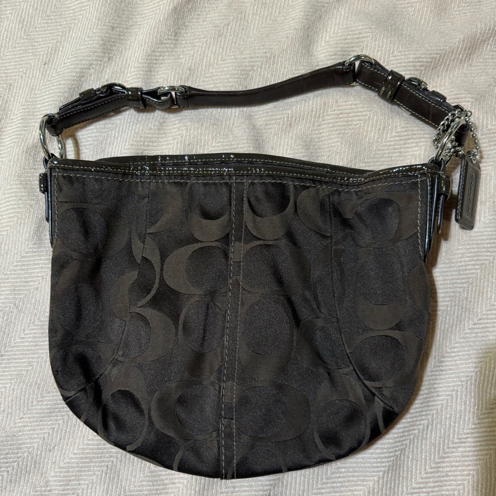 Authentic Coach shoulder bag